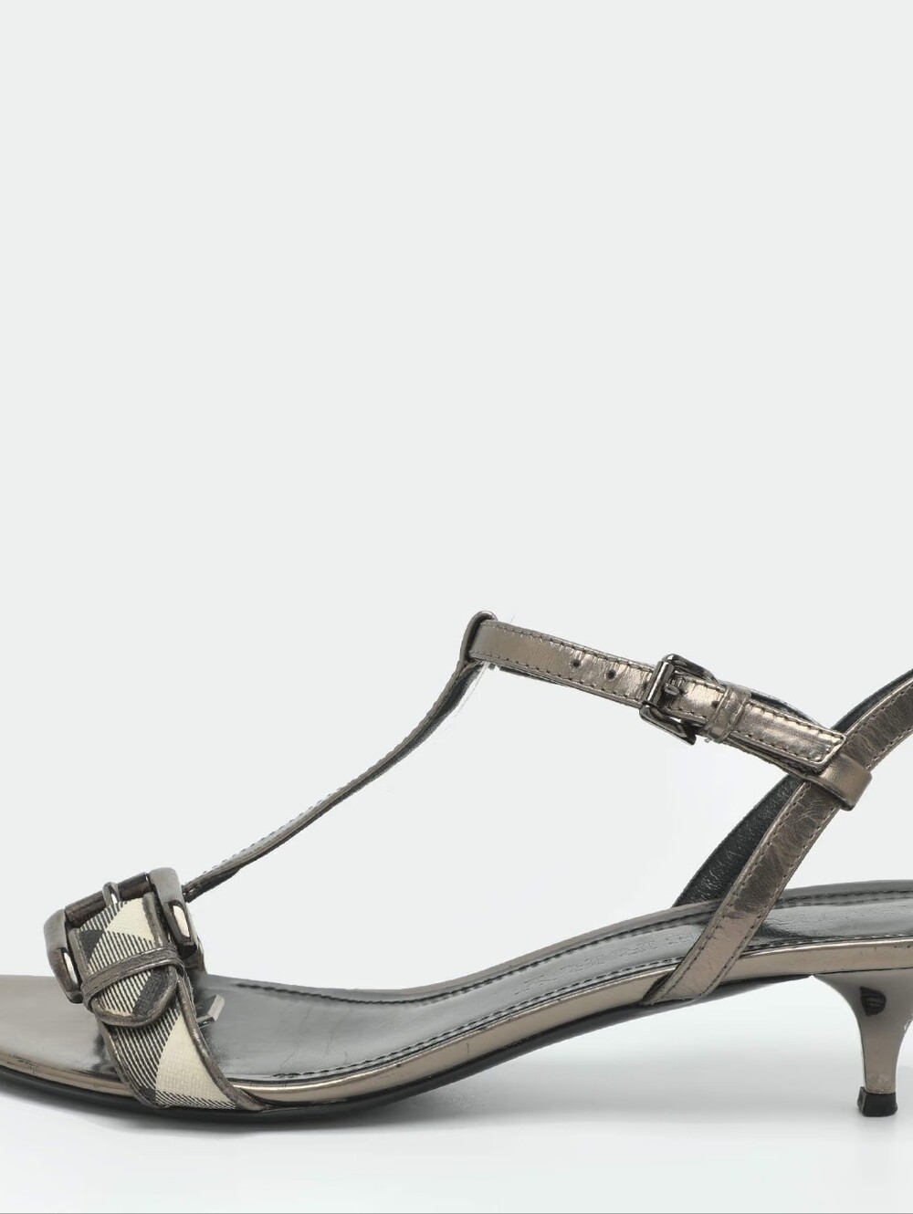Burberry Patent Leather Pewter Metallic Kitten Heels